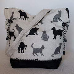 Shoulder Bag with different prints