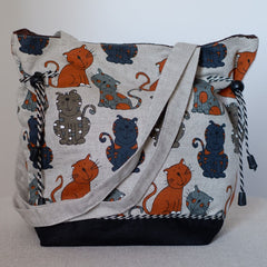 Shoulder Bag with different prints